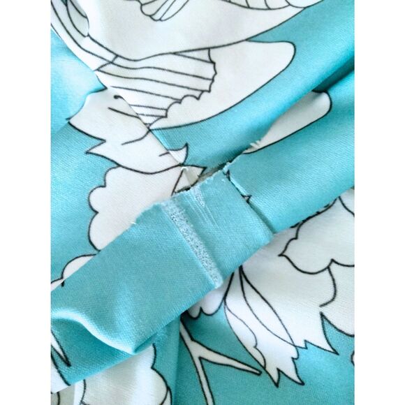 Vintage 1970s Turquoise & White Hawaiian Style House Dress/Robe - Size Small - Picture 9 of 9